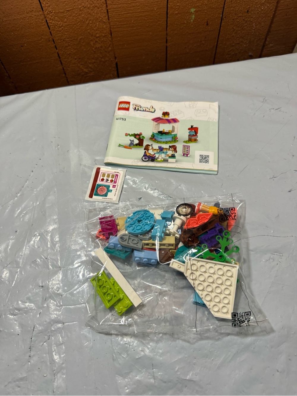 LEGO Friends Pancake Shop Set (41753)
Complete with book manual